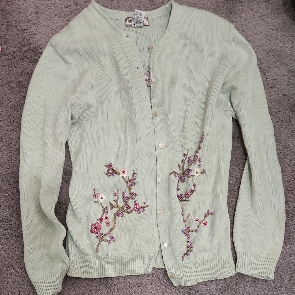 Light Green Floral Embroidered Button Front Cardigan | Size M
